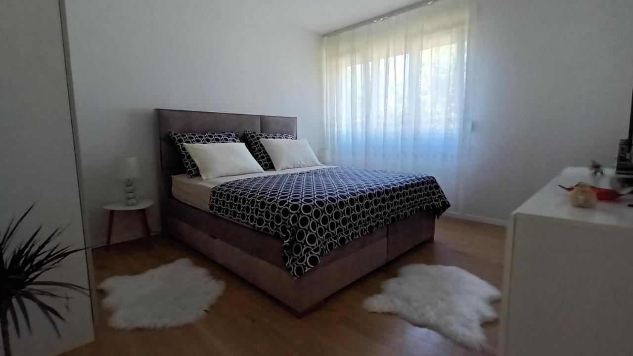 ספליט Leona Apartment-Perfect For Four מראה חיצוני תמונה