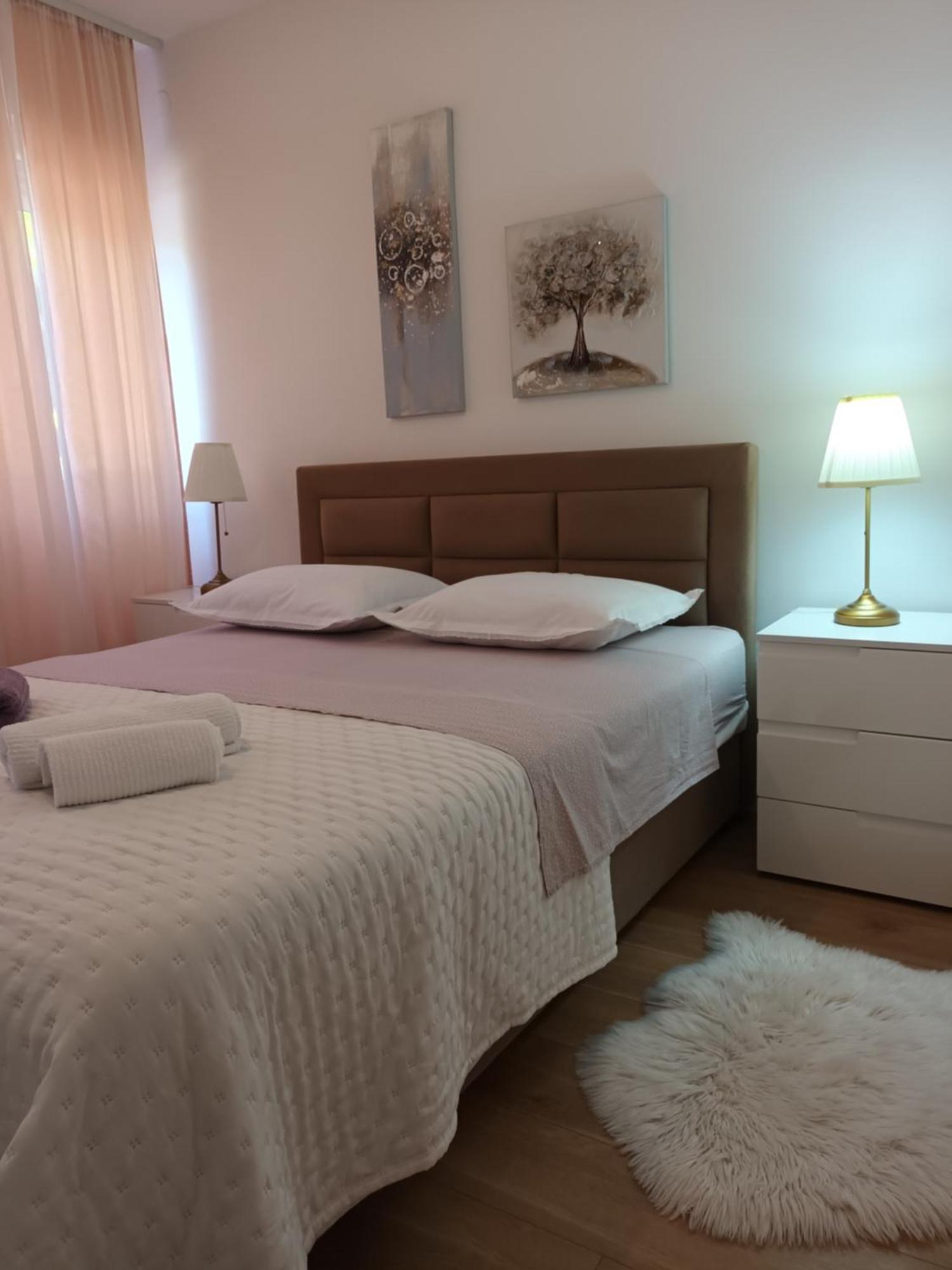 ספליט Leona Apartment-Perfect For Four מראה חיצוני תמונה